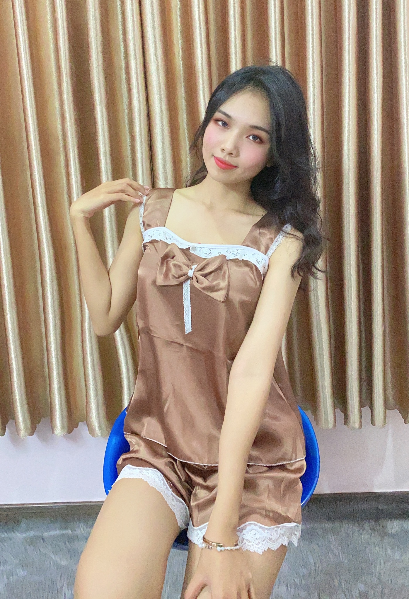 Đồ Ngủ Hai Dây Phối Nơ Vải Phi Lụa Mát Mịn Freesize Dưới 60KG
