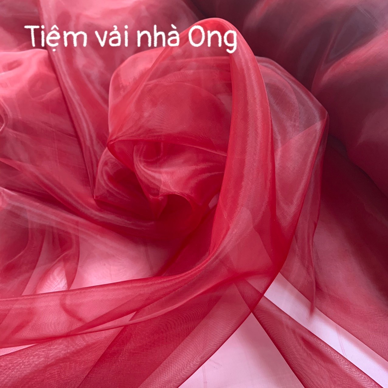 Vải von kính màu đỏ chất đẹp 1x1,5m