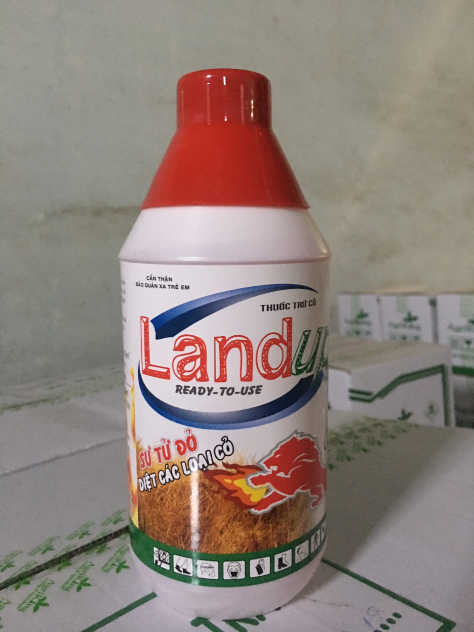 Thuốc trừ cỏ Landup 480sl chai 900ml