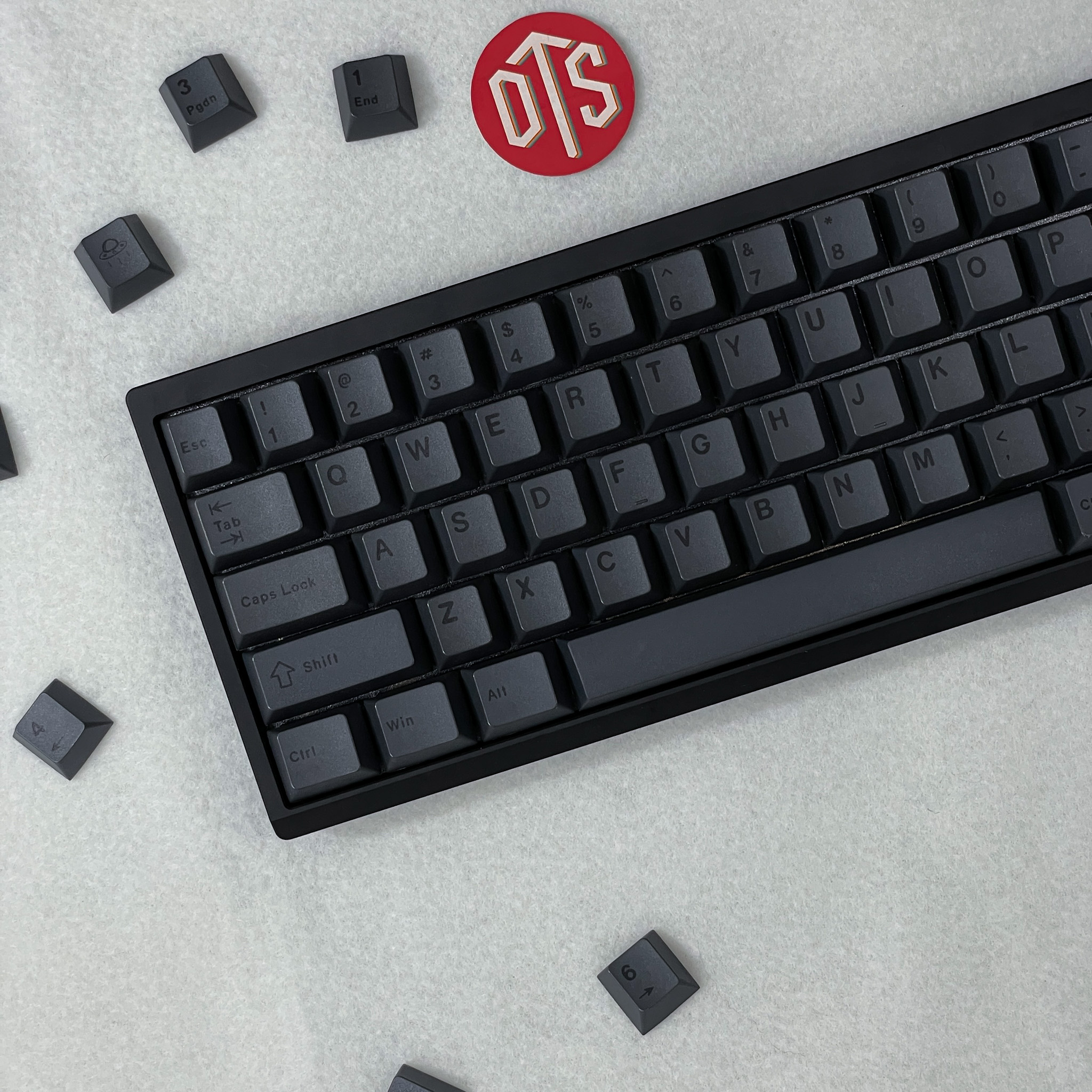 Bộ Keycap Black On Black PBT dyesub