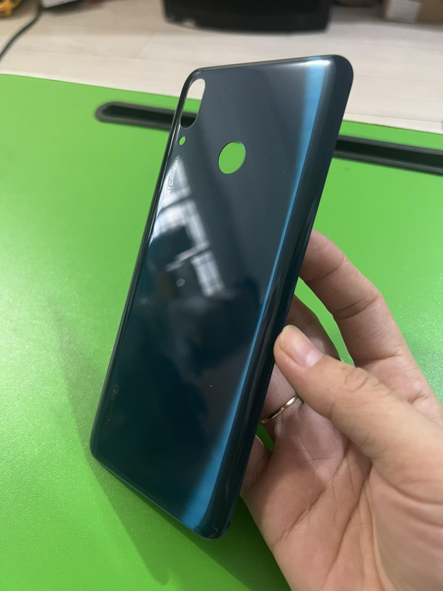 Nắp lưng huawei y9 2019