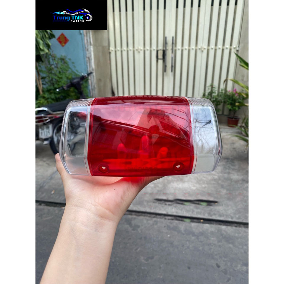 Chụp đèn hậu xe max 3