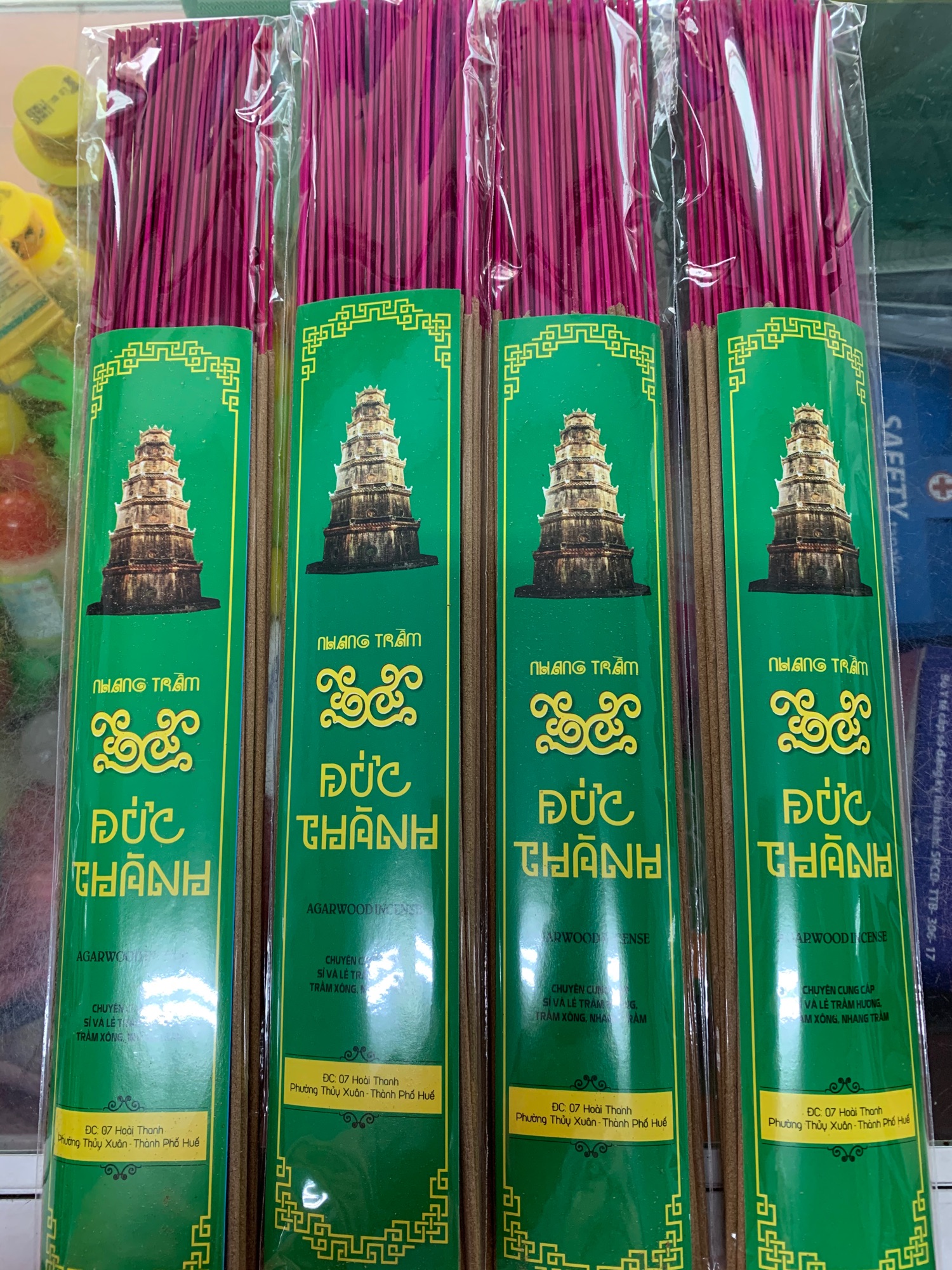 Nhang trầm Đức Thành