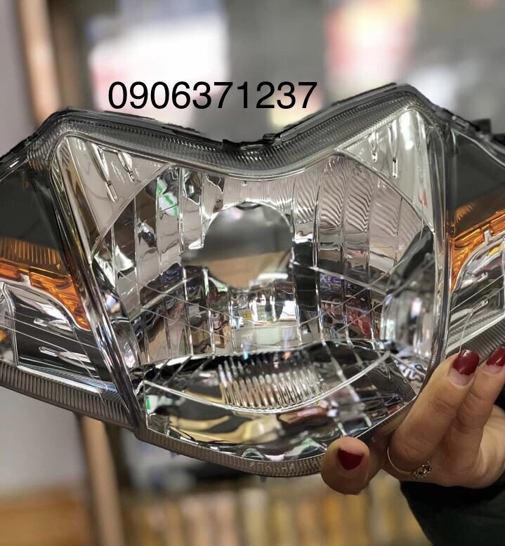 Pha đèn trước xe Wave S110 hãng Honda