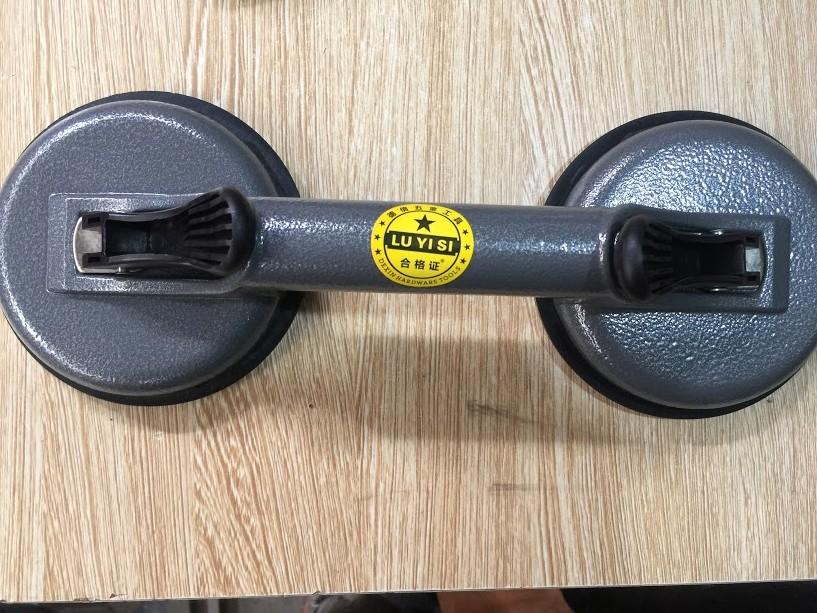Hít Kính Chân Không Cầm Tay 2 Chạc
