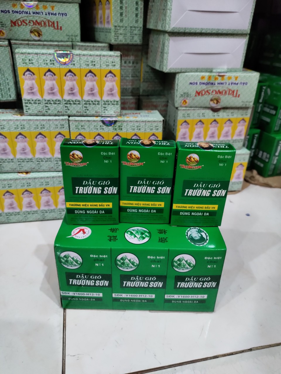 2 hộp đầu gió trường sơn