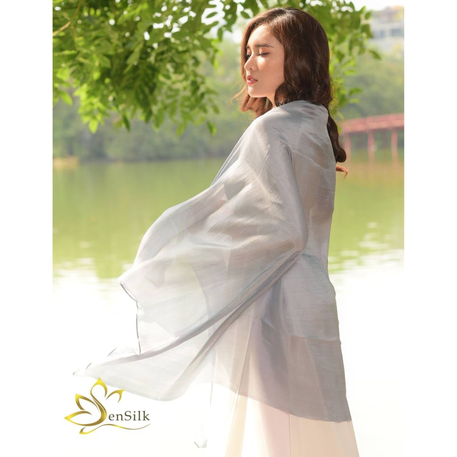 Khăn Lụa Tơ Tằm SenSilk Standard Ghi Cực Xinh