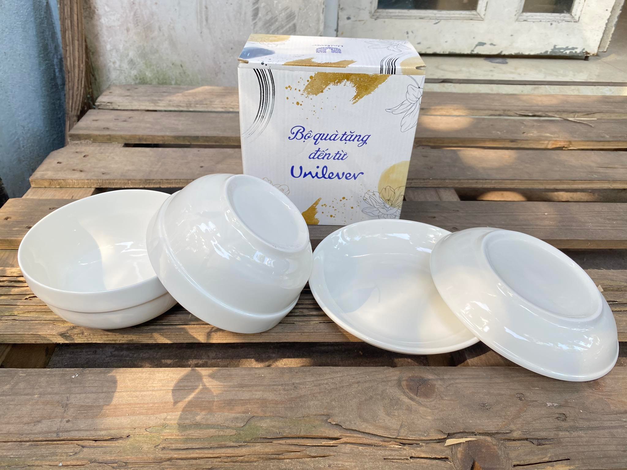 Bộ 2 tô + 2 dĩa sứ trắng hkm unilever