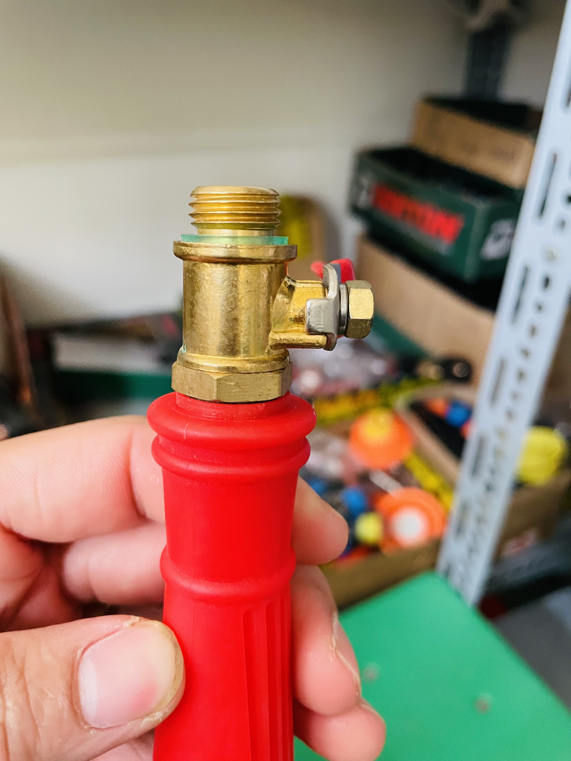 Tay cầm đỏ khóa vanbi chuyên dùng cho bình phun thuốc | Bình xịt điện các loại