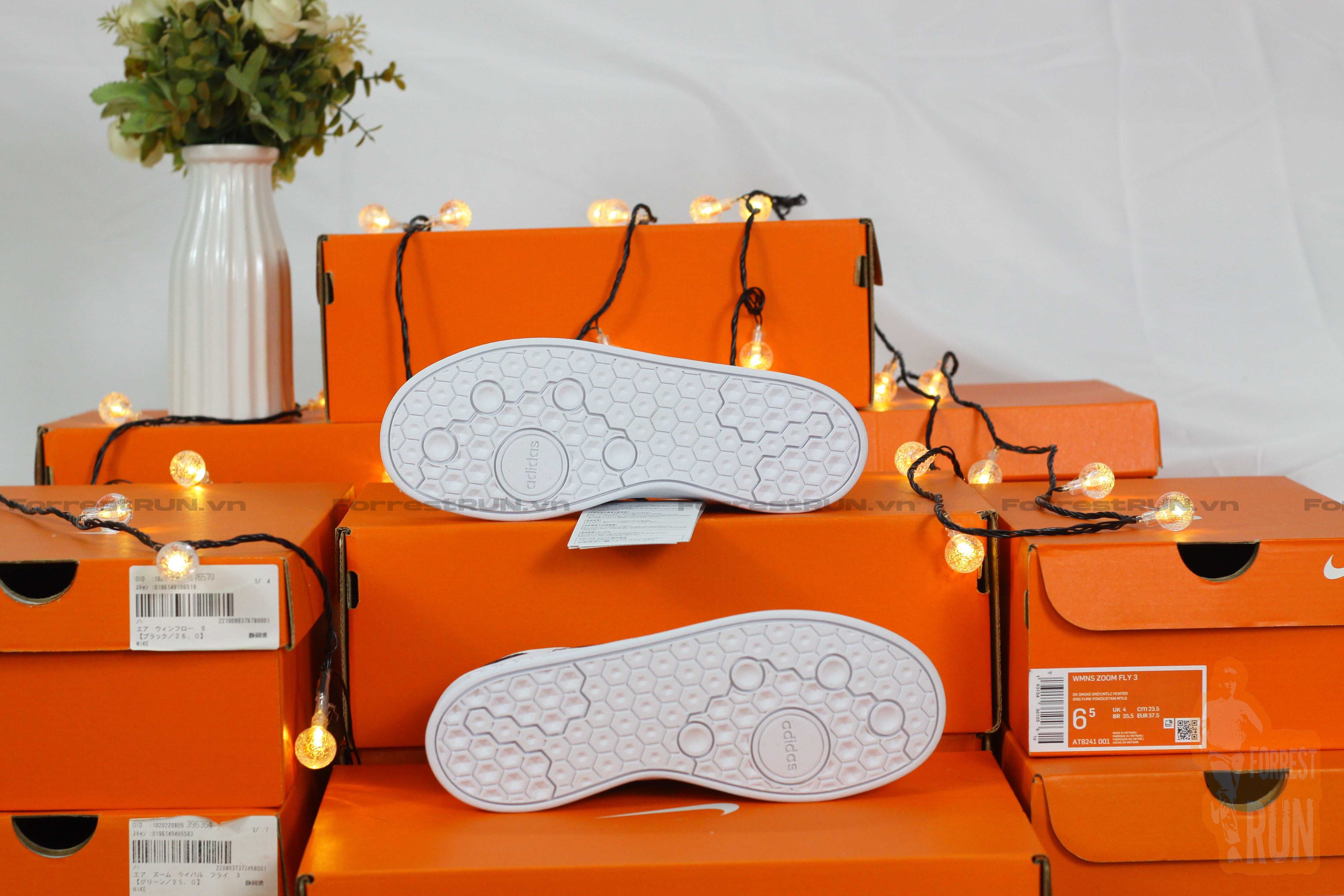 Women's white sneakers ADIDAS BREAKNET FY9506