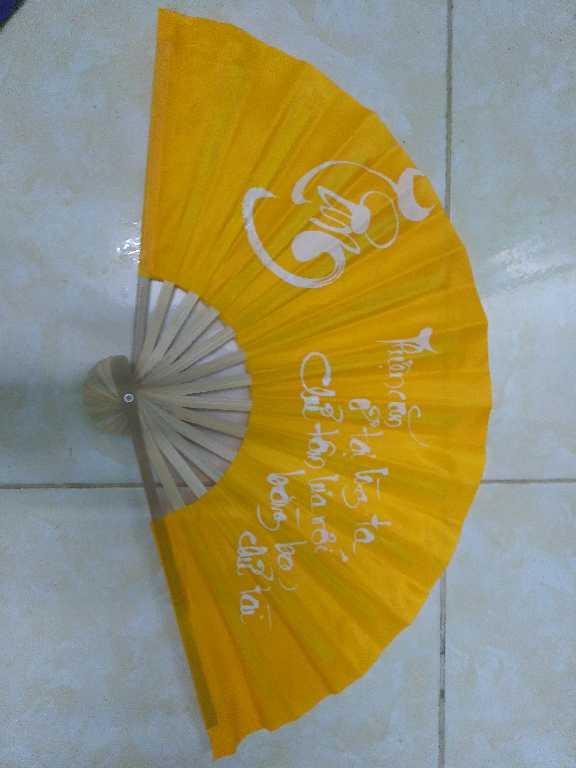 Quạt vải Huế