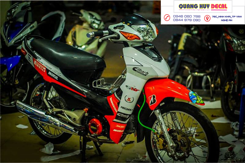 Tem trùm xe wave alpha 100 đỏ trắng motul (đời 2006-2016) - Độ dán team trùm decal xe máy wave alpha 100 đỏ trắng motul - Team trùm decal xe máy wave rẻ đẹp và chất