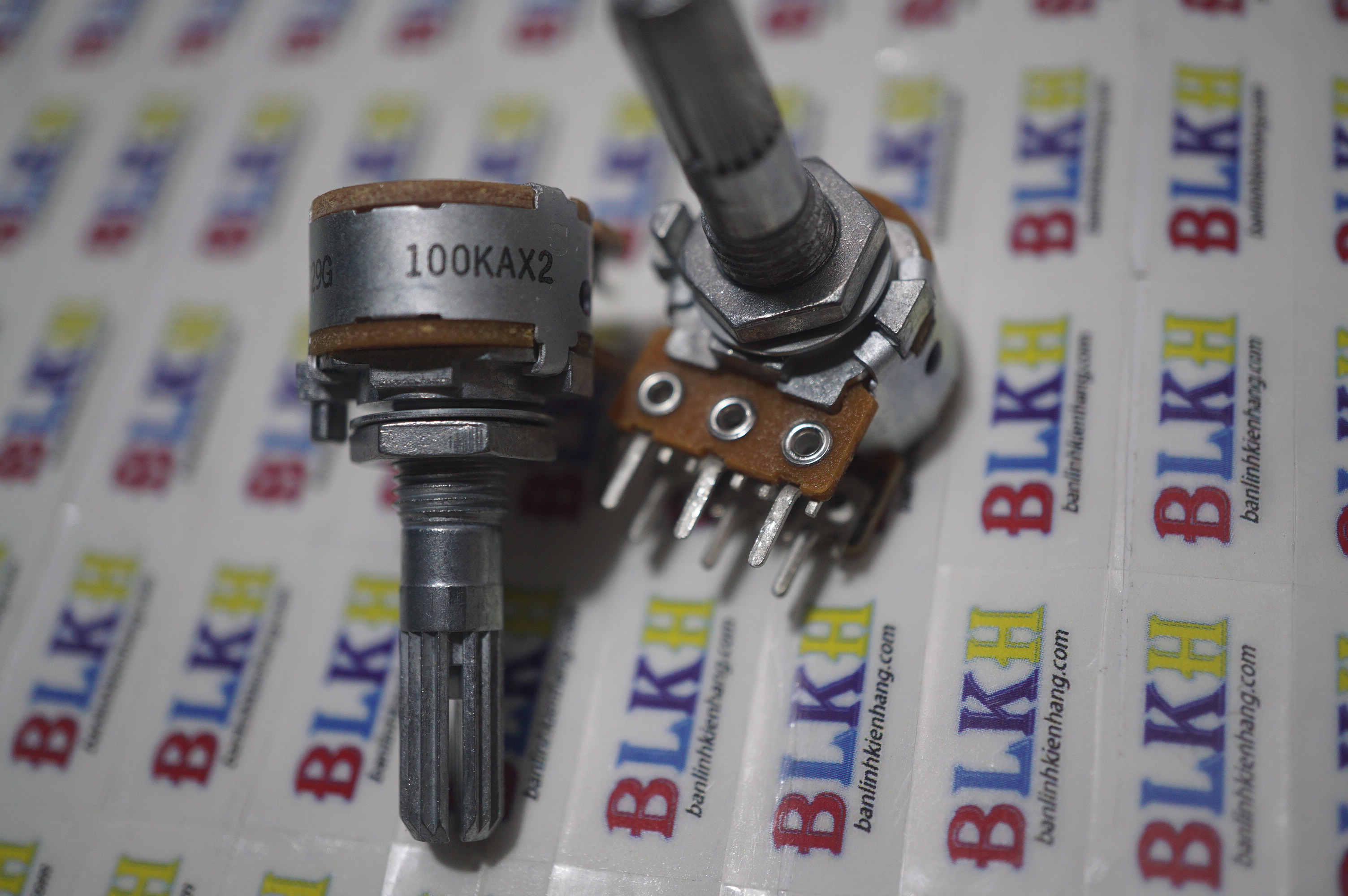 Chiết áp đôi 100K 25mm chính hãng ALPS16 Nhật Bản