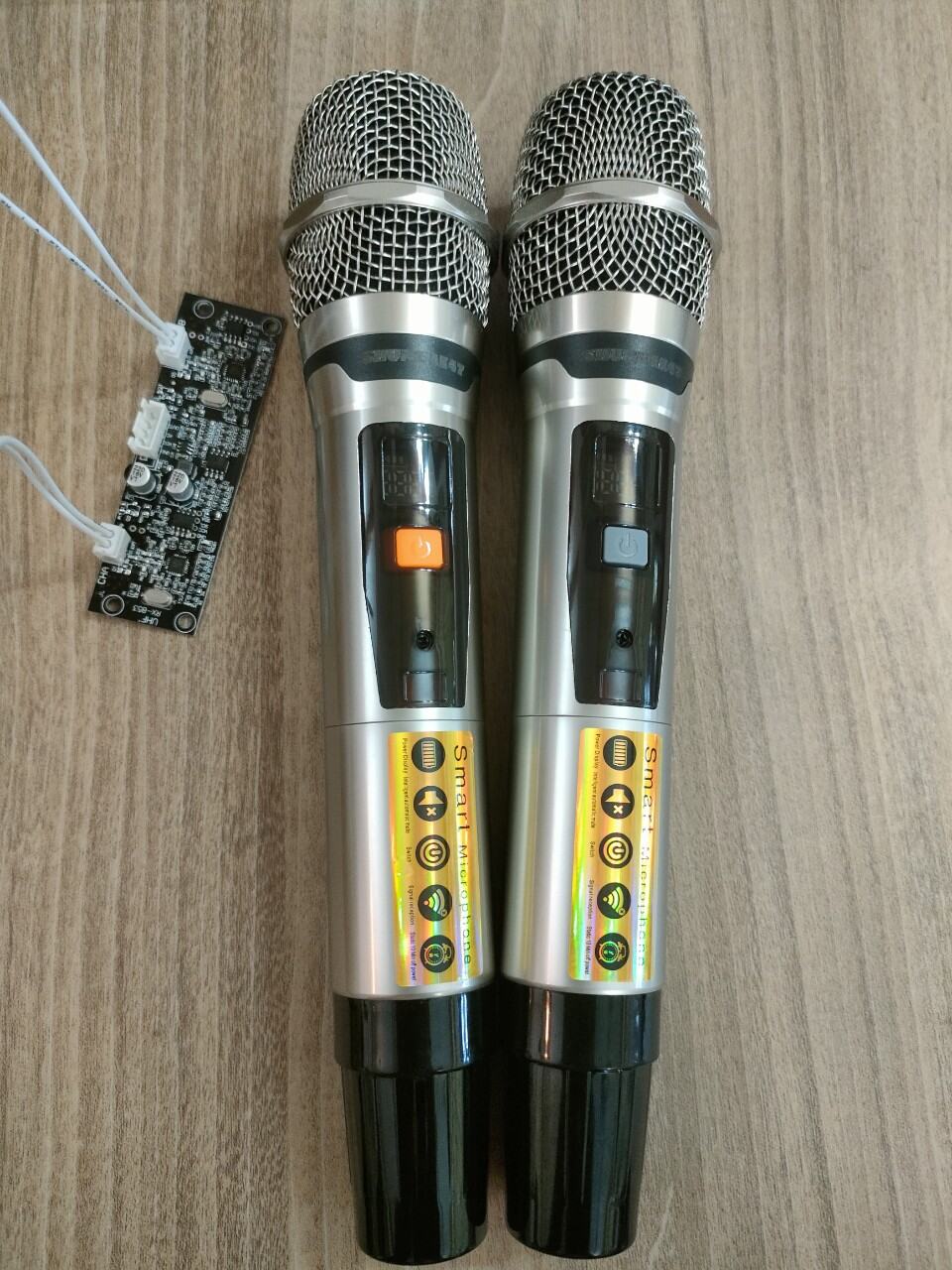 Micro Loa Kéo UGX8 Nhập Khẩu