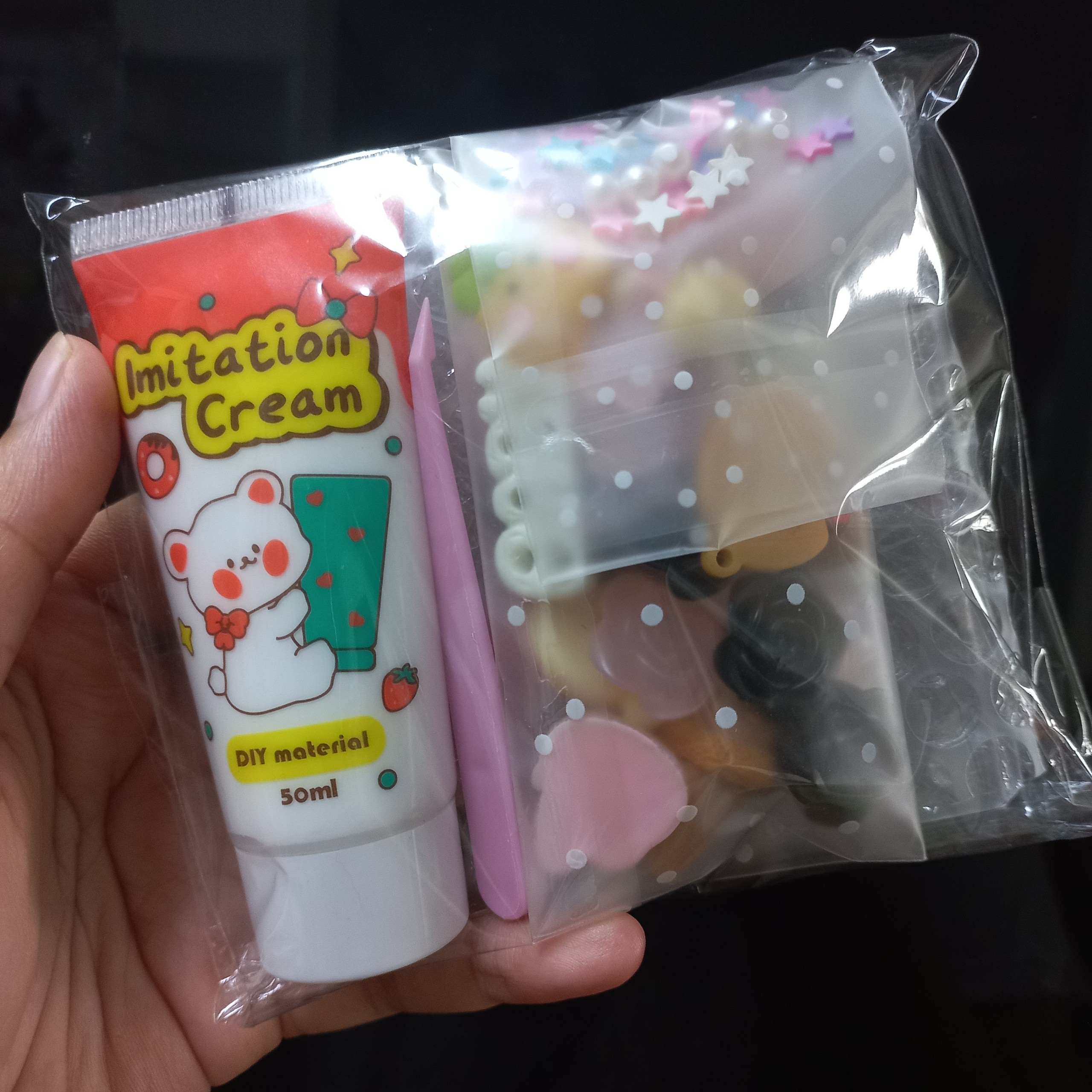 SET DIY TOPLOADER 50K (2 toploader + 20-25 charm+ 1 kem keo/kem thạch 50g)