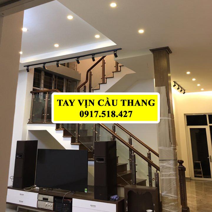 TAY VỊN CẦU THANG KÍNH CƯỜNG LỰC