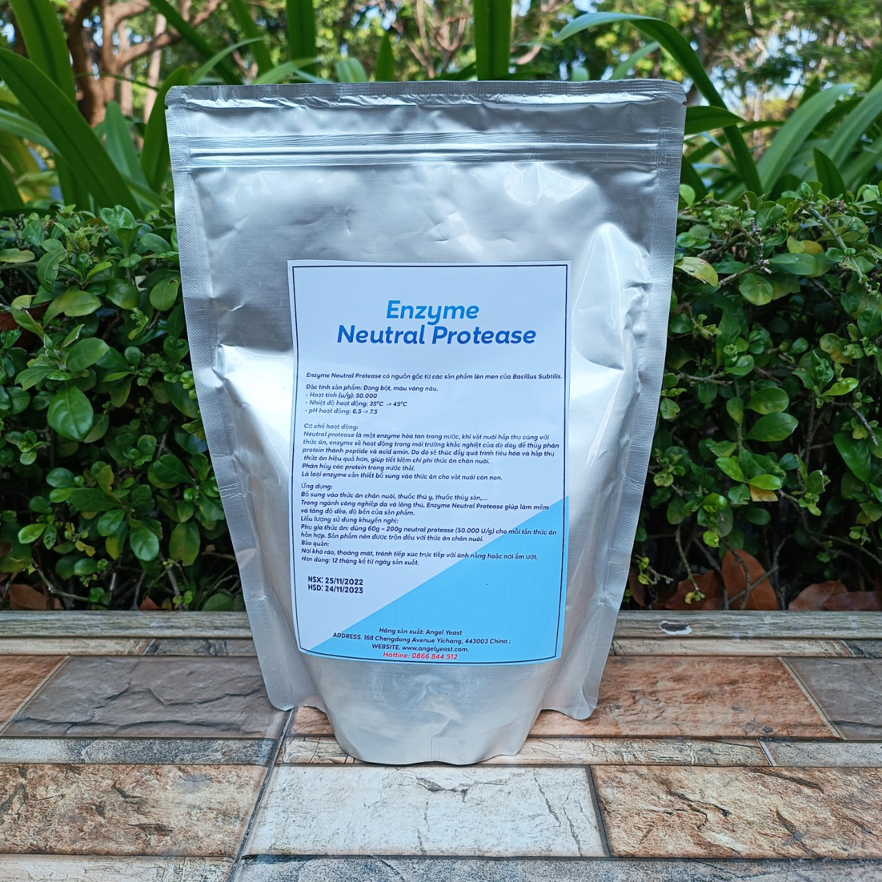Men ủ phân cá  Neutral  Protease (Men xử lý mùi hôi ủ cá)