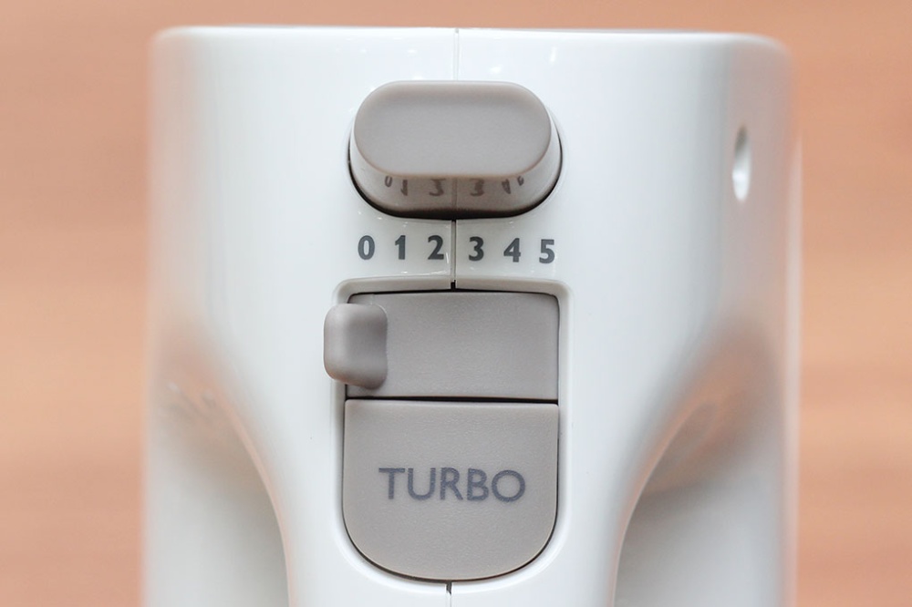 Máy đánh trứng Philips HR1559 Hàng CHÍNH HÃNG (Bảo hành 2 năm toàn quốc)