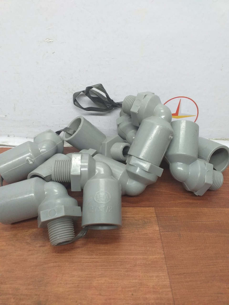 Phụ kiện 27 nhựa PVC Bình Minh( Co, nối, tê, lơi, ... )