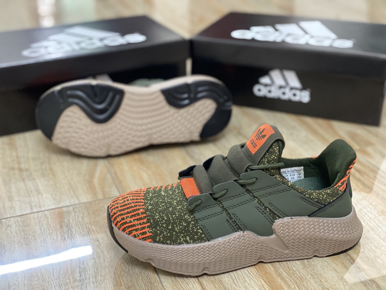 Giày adidas PROPHERE rêu