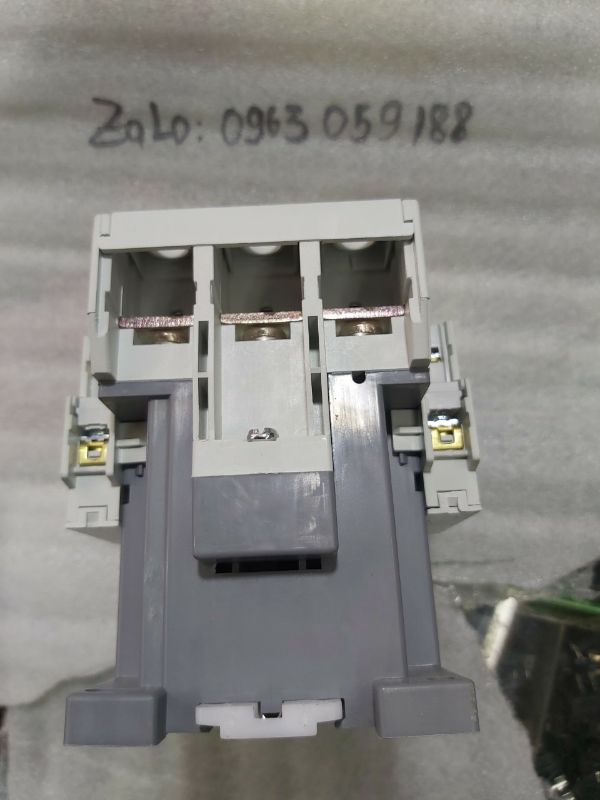 Khởi Động Từ LS MC 85A