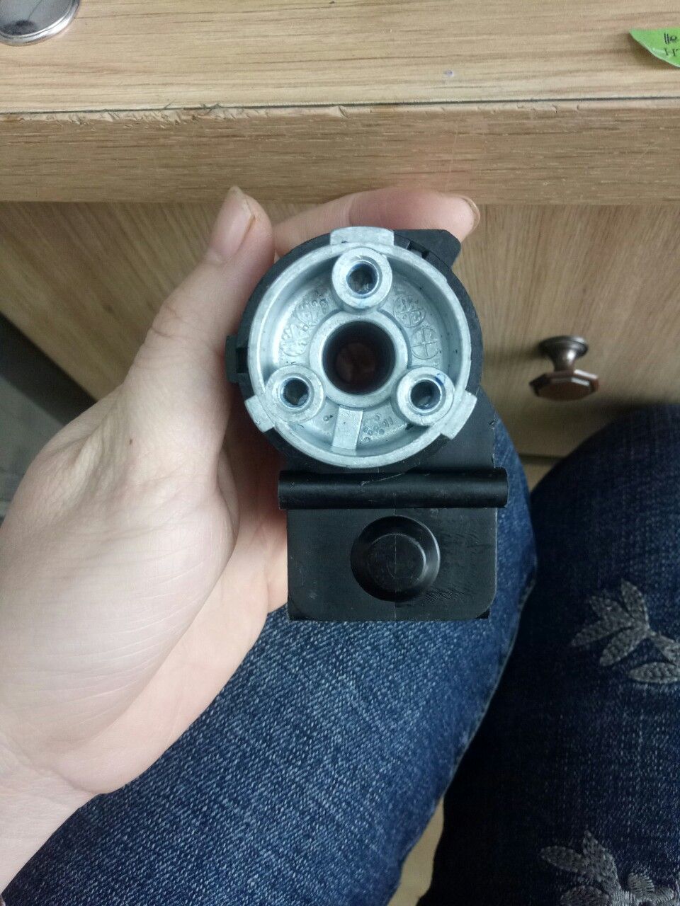 Mô tơ gập gương Kia Morning