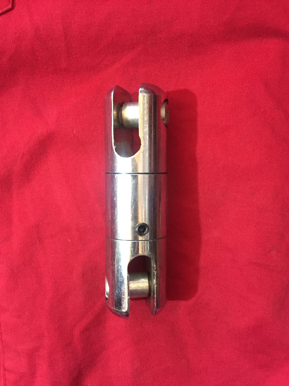 Con lăn chống xoắn cáp điện 1 tấn. khớp xoay chống xoắn cáp, con lắc chống xoắn cáp, con xoay chống xoắn 1 tấn