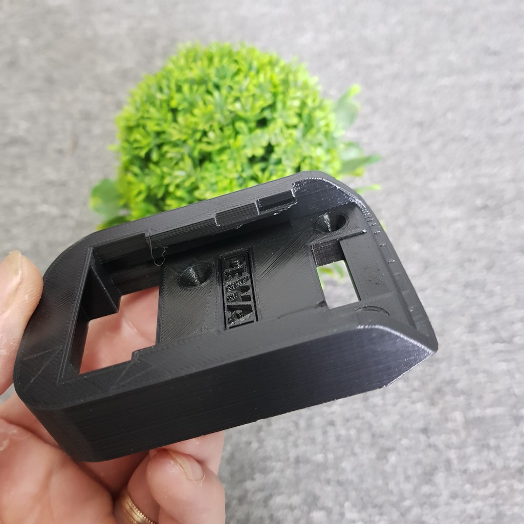 Đế chuyển pin Dewalt 20V