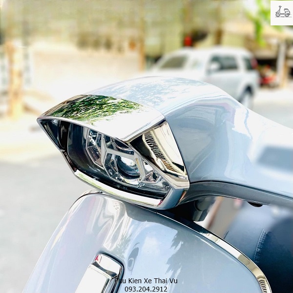 Viền Đèn Pha Dài Cho Vespa Sprint