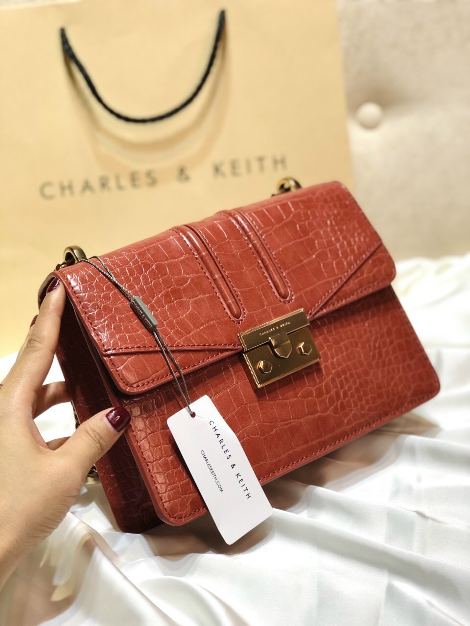 [HCM]Túi cn.k quỳnh màu đỏ