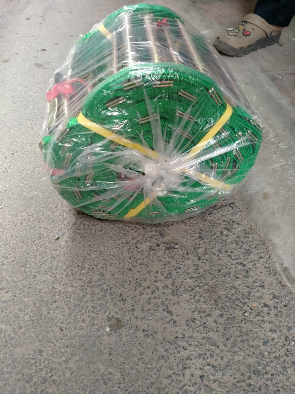 Thang dây thoát hiểm nhà cao tầng