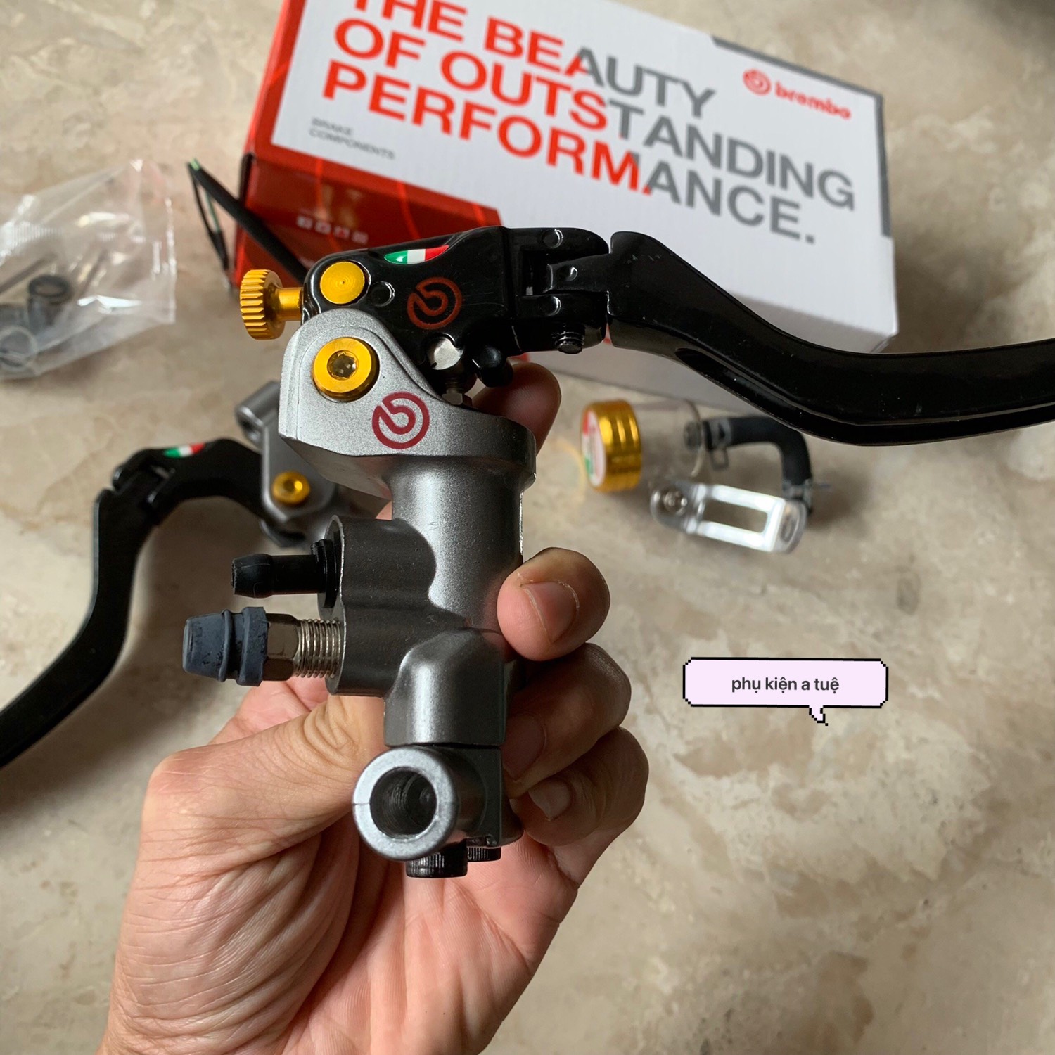 cặp tay thắng bình dầu brembo new 100% giá 1 cặp