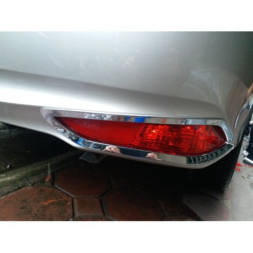 Ốp viền đèn gầm sau xe toyota vios 2018-2019-2020