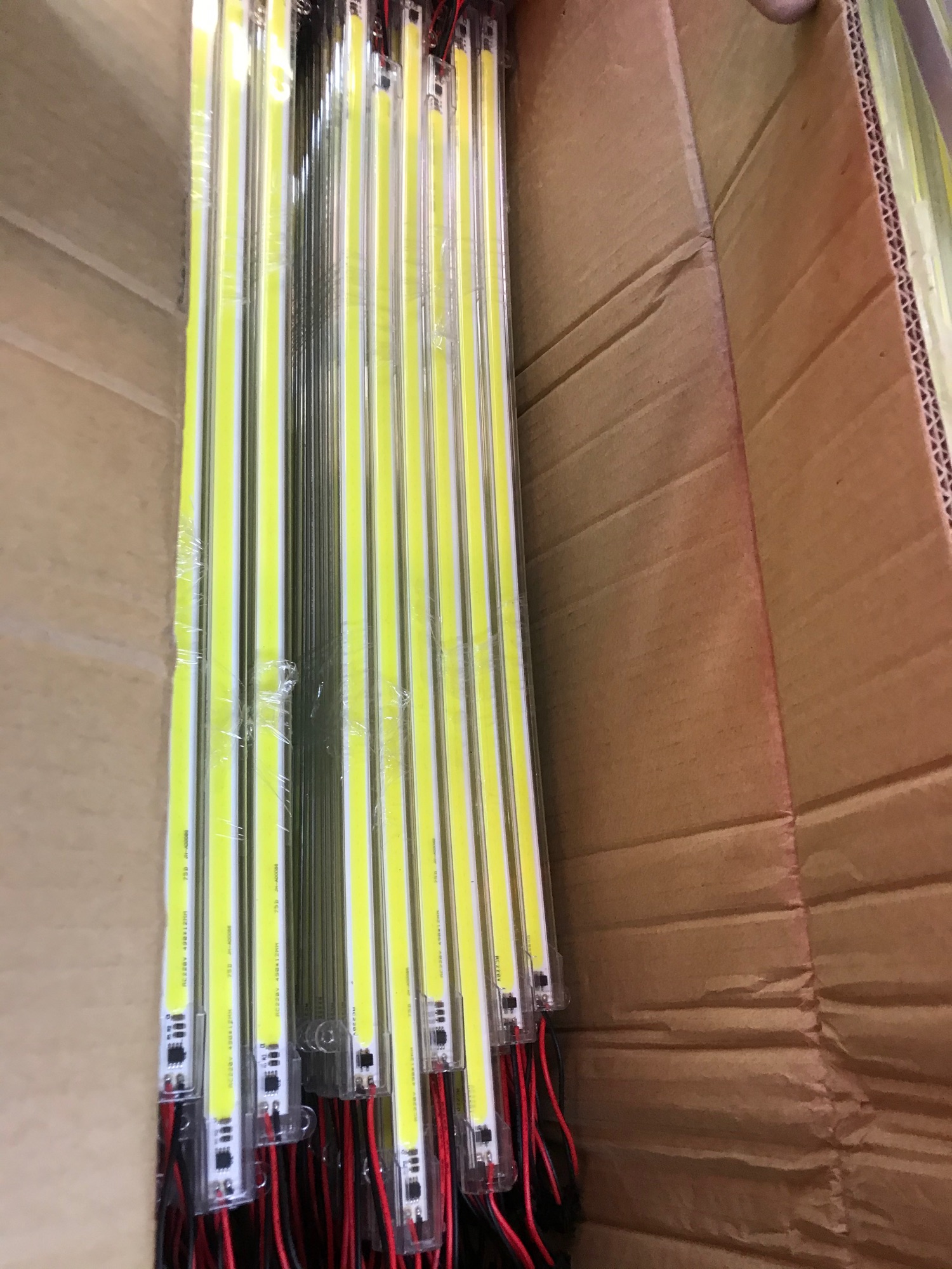 led thanh 220v dài 1m led COP
