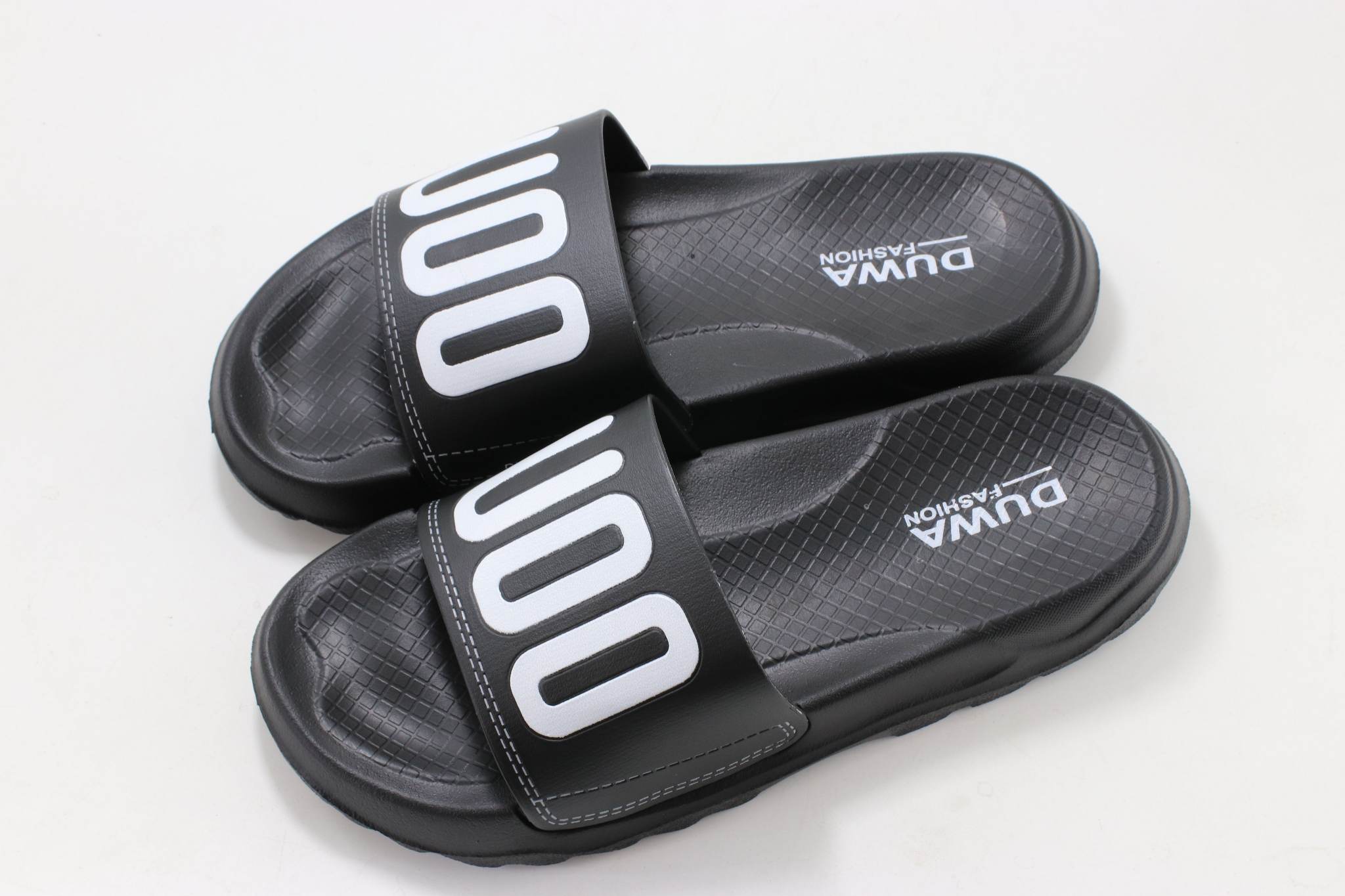 Dép DW chữ UO (có size Nam-Nữ)