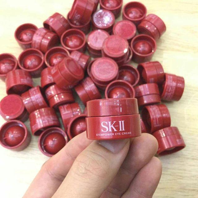 Kem chống lão hóa cho mắt mini SK-II R.N.A POWER EYE CREAM RADICAL NEW AGE 2.5g Nhật bản