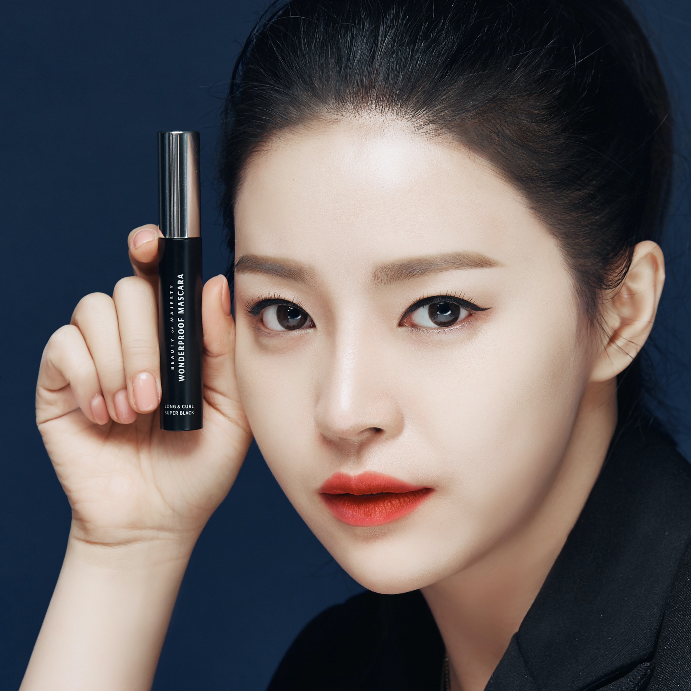 Mascara Bom Wonderproof Long& Curl Dài Cong Mi Cỡ C 8g .#01 Super Black