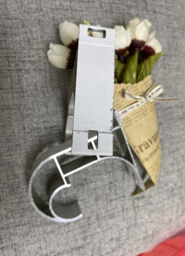 Bát đỡ thanh treo rèm 10cm, 16cm, 22cm ( bát bắt vào tường , trần )