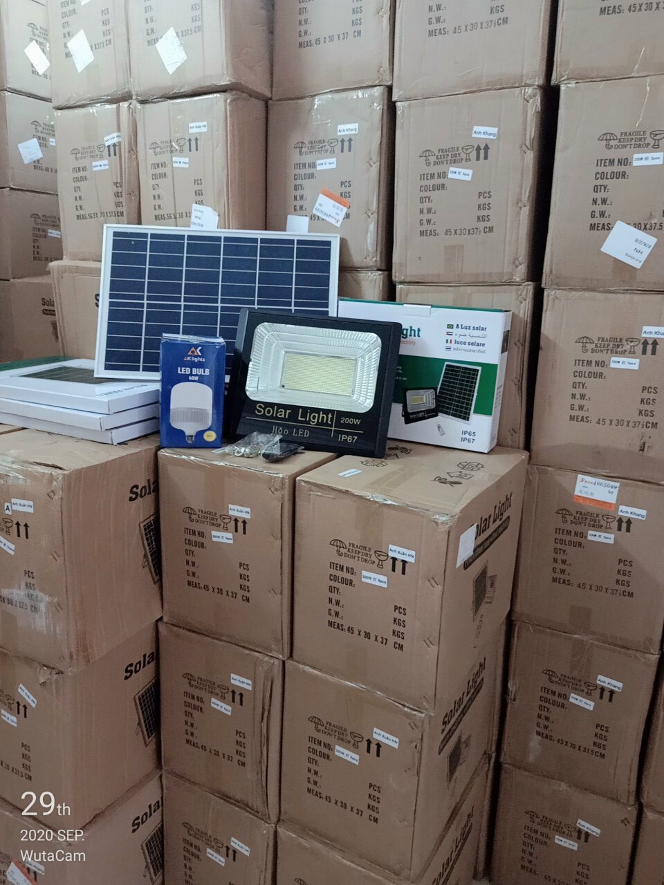 ĐÈN LED NĂNG LƯỢNG MẶT TRỜI SOLAR LIGHT 200W