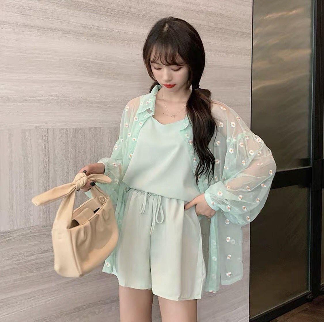 Áo Khoác Lưới Hoa Cúc Daisy Dịu Dàng 1131A36B1