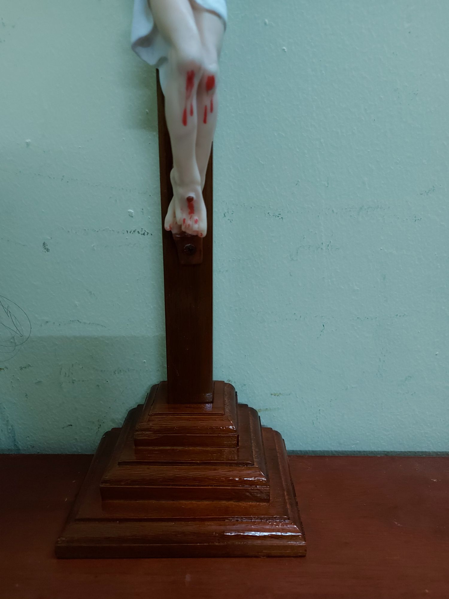 Benedicto Thánh giá Chúa chịu nạn 30cm Polymer Traditional Novelty