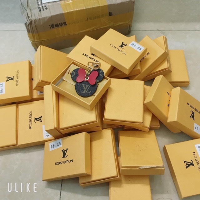Móc khoá LV Mickey hàng cao cấp full box (màu hồng)