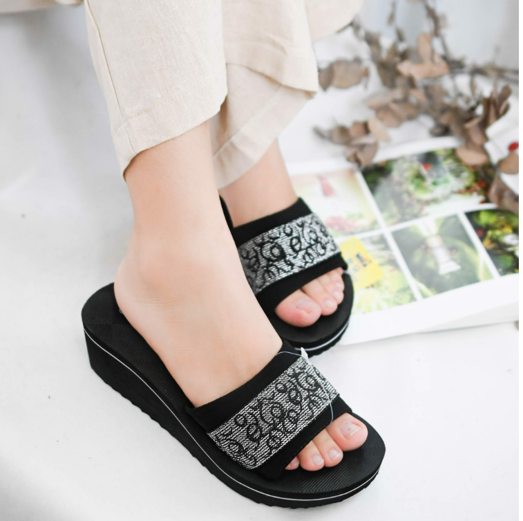 Dép Bitis nữ quai ngang đế 5cm