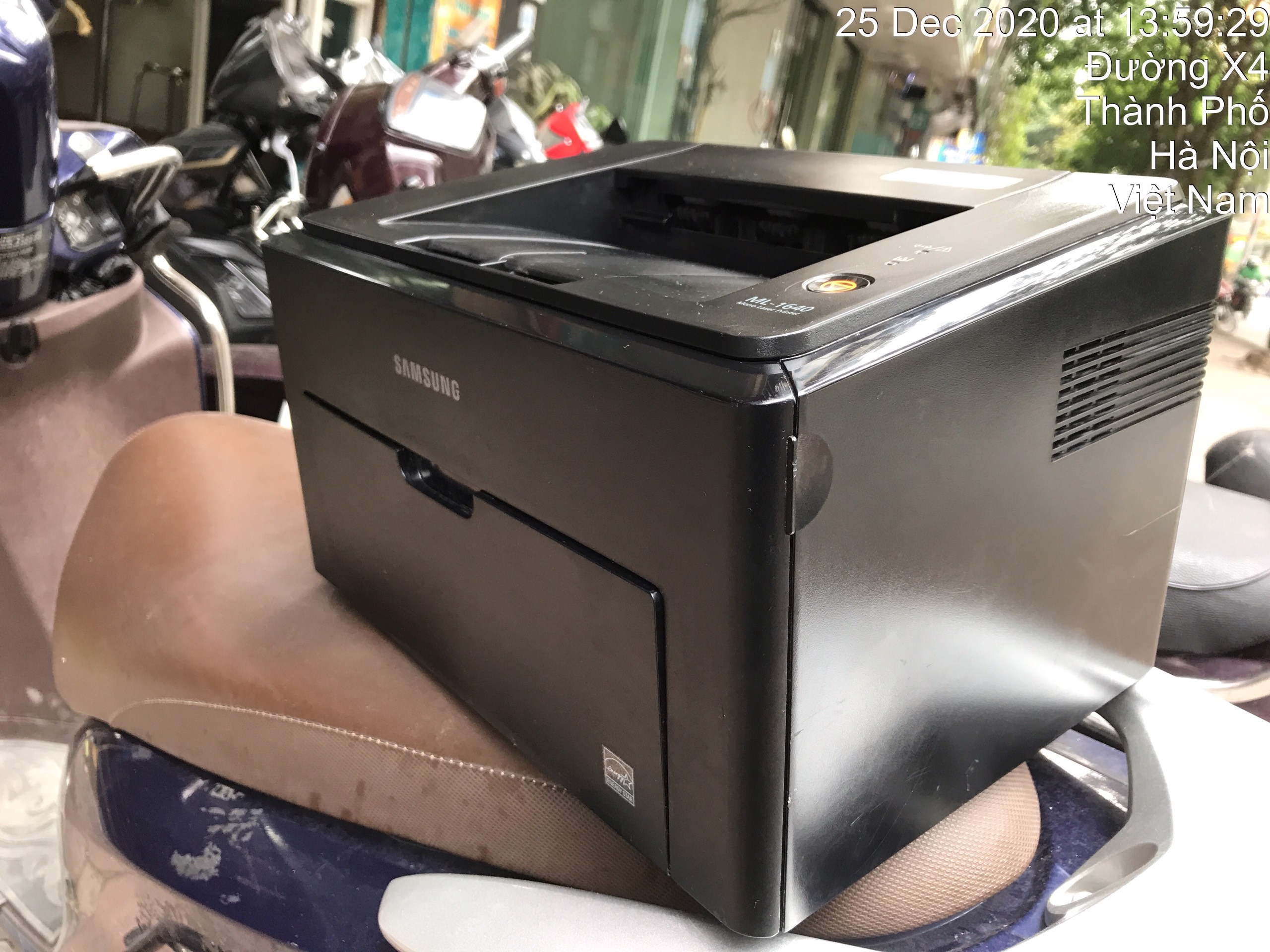 Máy in Samsung ML - 1640 .Đã Qua Sử Dụng. ( Tặng kèm hộp mực , dây nguồn , dây usb mới )