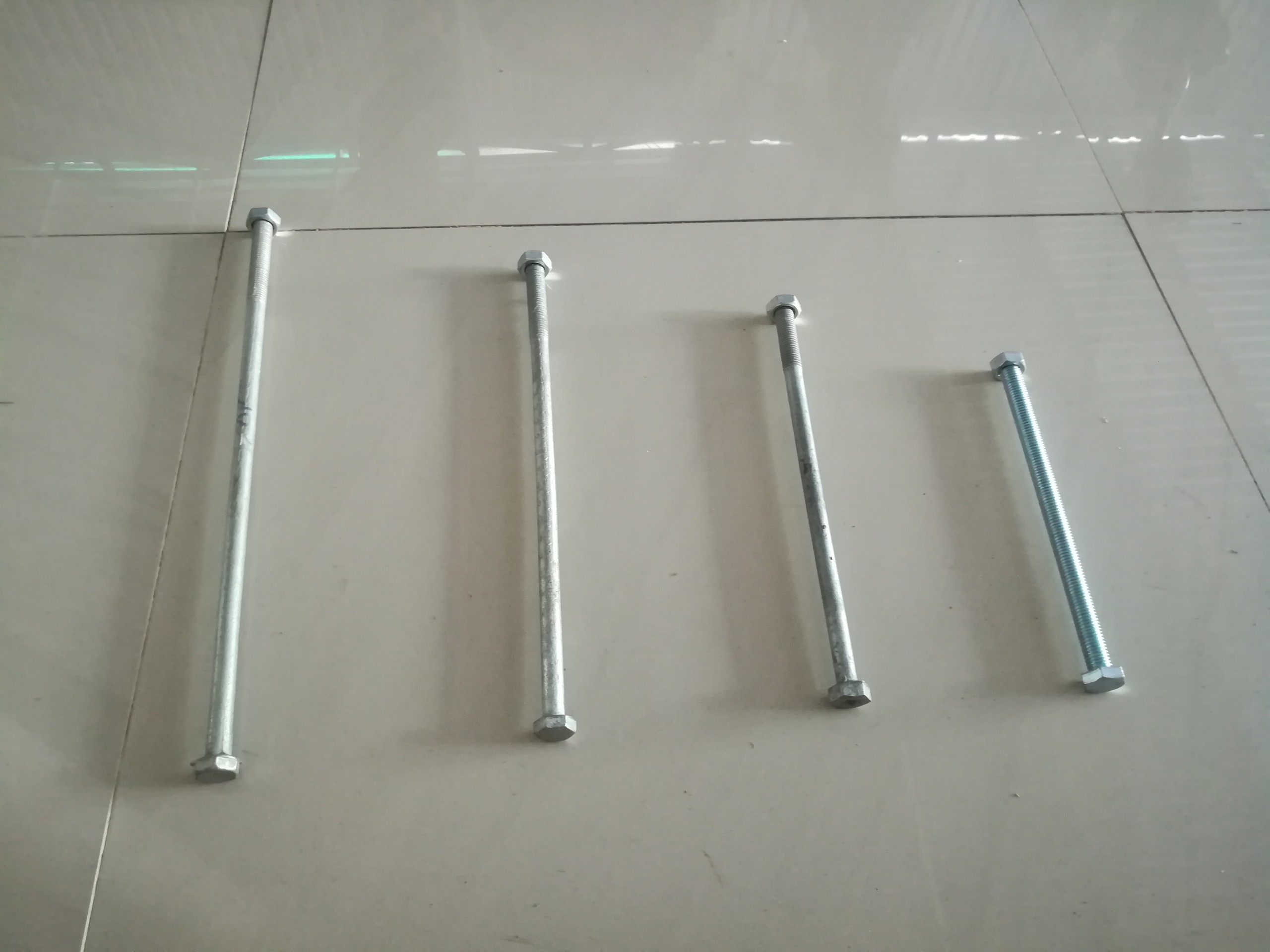 BULONG LỤC GIÁC TÁN 12MM (Li), dài 20cm 35cm (giá đã bao gồm tán)