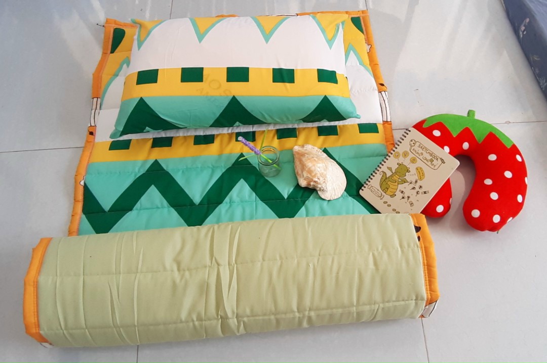 Nệm / Đệm Văn Phòng , Nệm Cuộn Trải Sàn Kiểu Nhật + Kèm 1 Gối (40 x 60cm) : Nhiều Màu - Giao Ngẫu  Nhiên