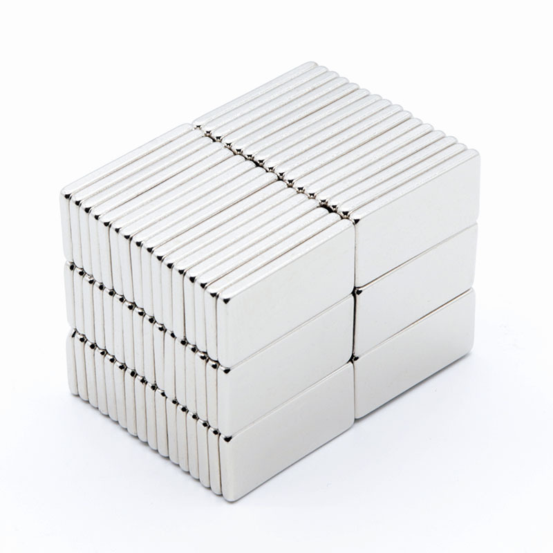 Nam châm hình chữ nhật kích thước 30x10x3mm 5 viên ,nam châm siêu mạnh