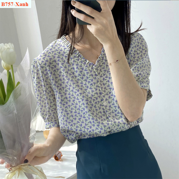 [HCM]B757- Áo họa tiết cổ V xếp ly