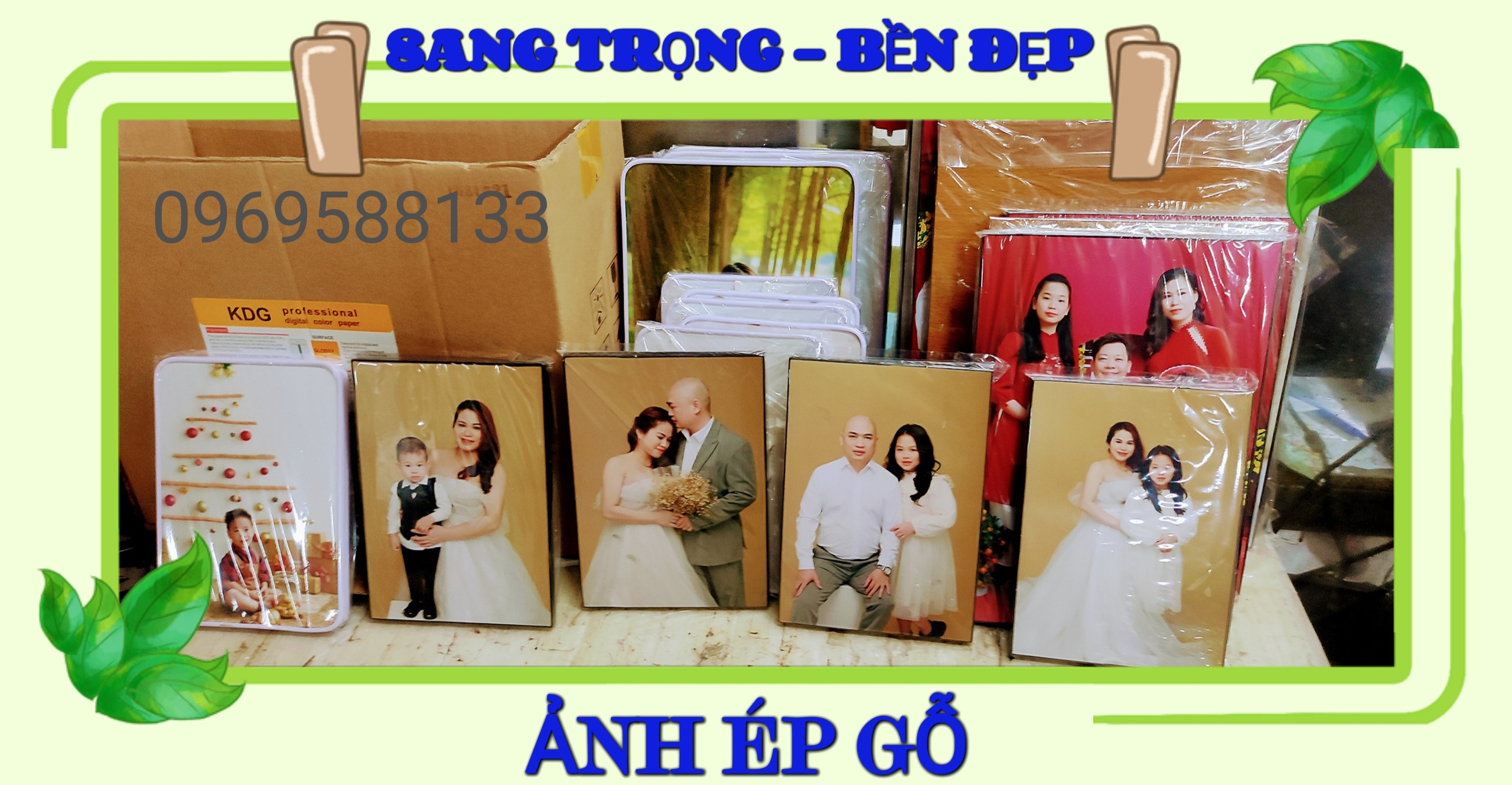 Ảnh ép gỗ in lụa cỡ 13x18 cm.