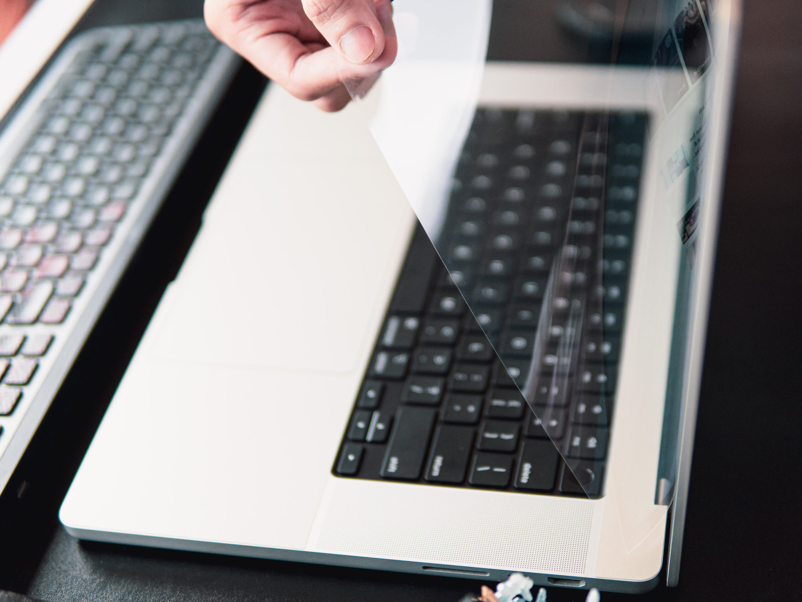 Dán Màn Hình Macbook Andora Anti Reflection Chống Loá